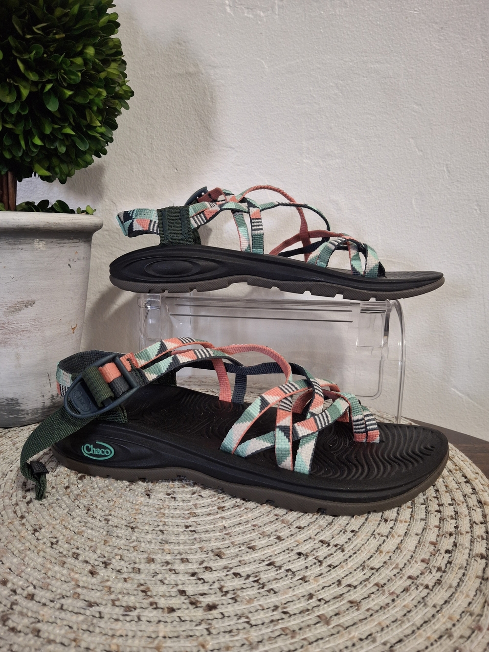 Chaco Women's Strappy Sport Sandal in Mint & Coral Size 8